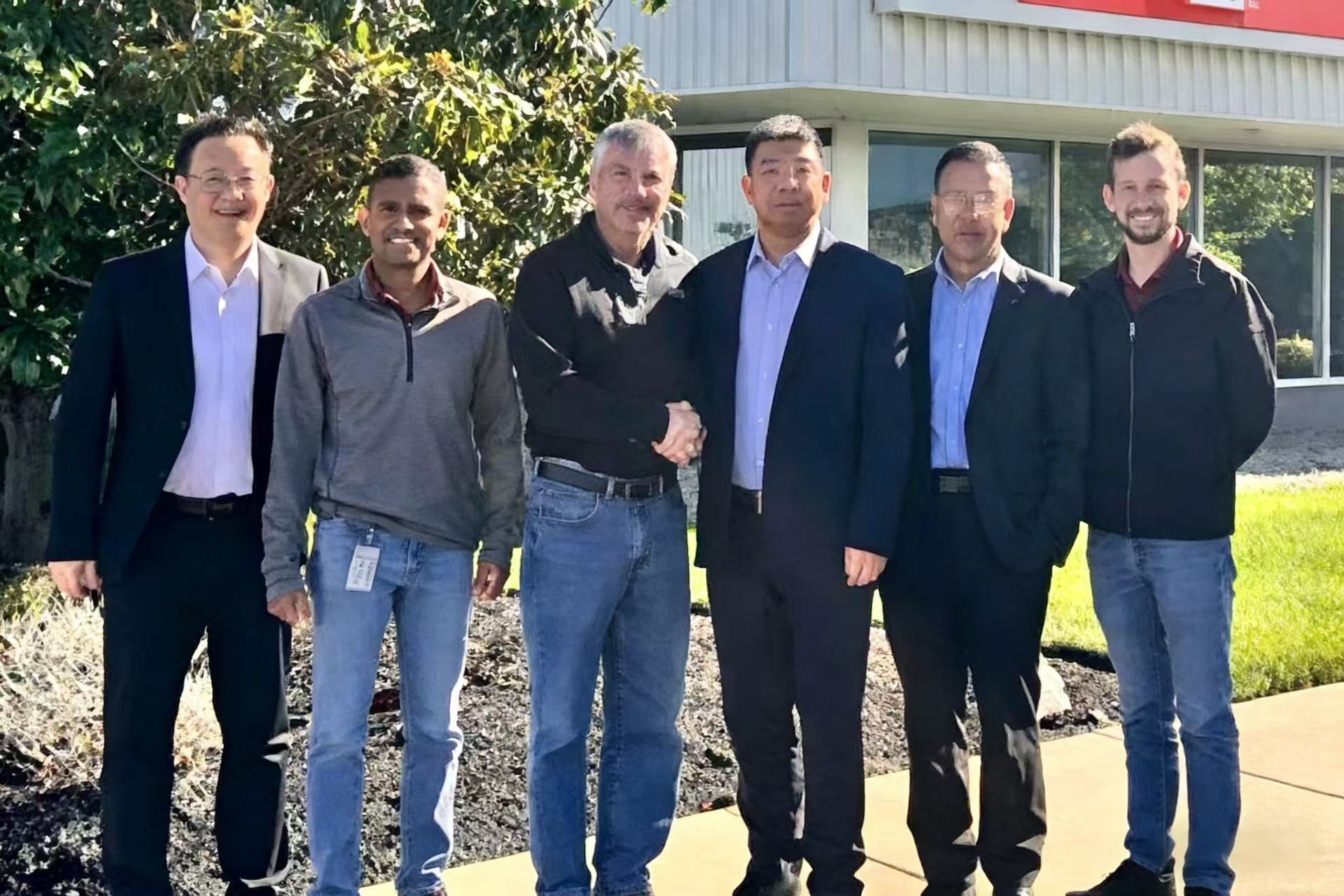 总经理包广利走访美国客户